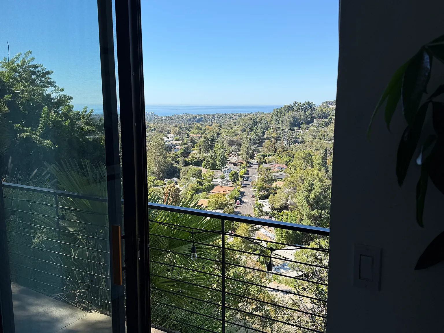 Stonehill Ln, Los Angeles — Photo 4
