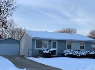 2103 Coronet Rd, Loves Park, IL 61111