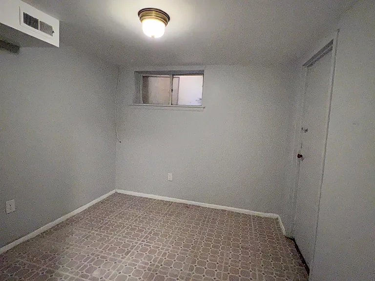 252 S 10th St #1F — Photo 13