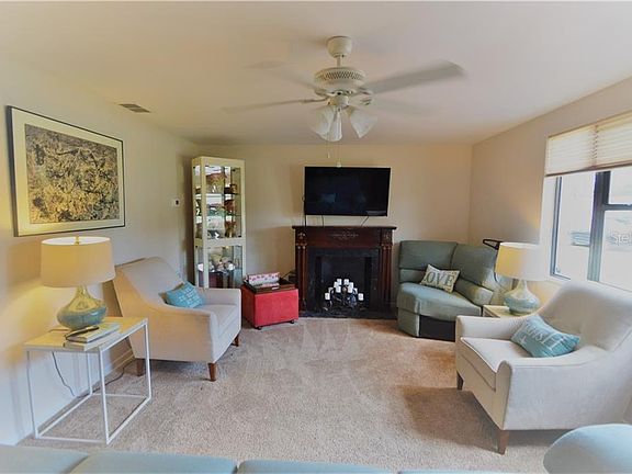 4th image of 2432 Kimberly Dr