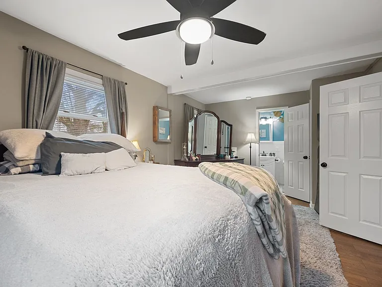 1061 Saint Julian Dr — Photo 19