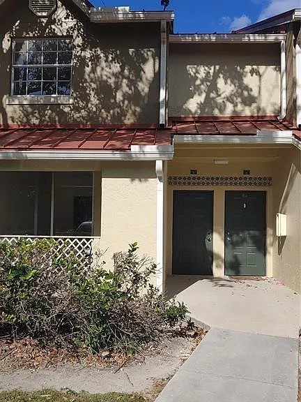 18338 NW 68th Ave #B — Photo 3