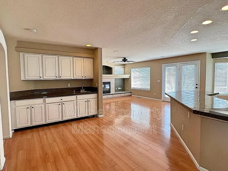 Bar, family room