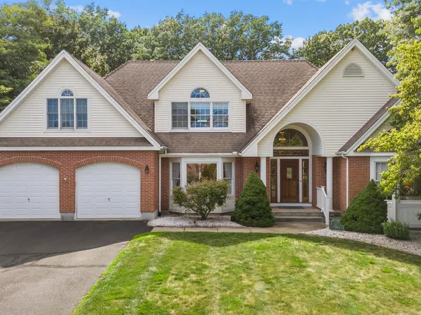 27 Monticello Drive, Wethersfield, CT 06109