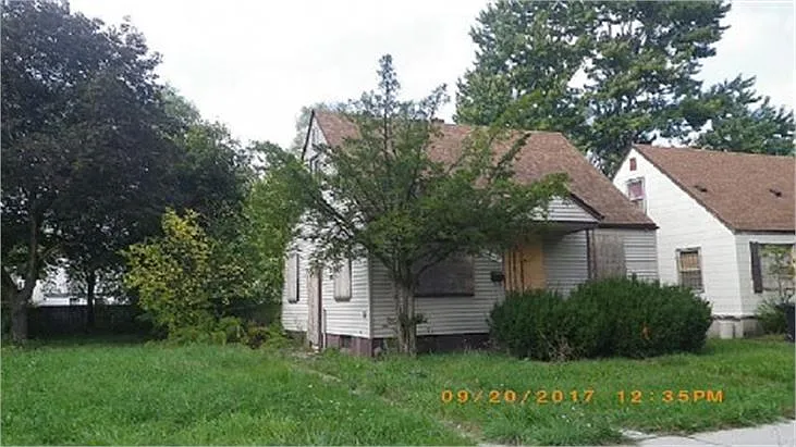 8453 Auburn St photo 1