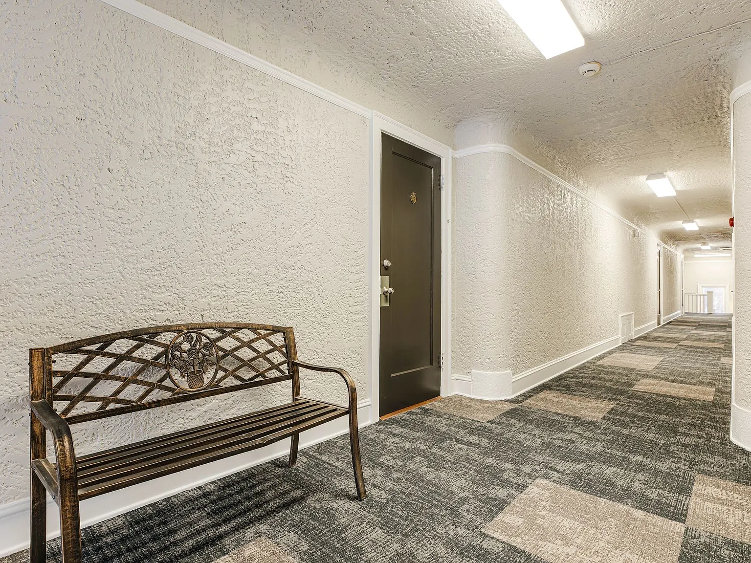 Frances Apts — Photo 4