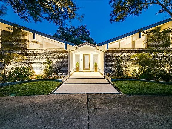 3rd image of 7208 Mimosa Ln