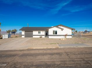 2205 Charing Cross Dr, Lake Havasu City, AZ 86404