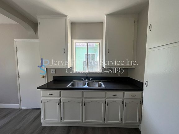 2nd image of 6015 Pine Ave #18051873