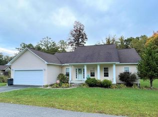 103 Oak Ridge Ln, Shady Spring, WV 25918