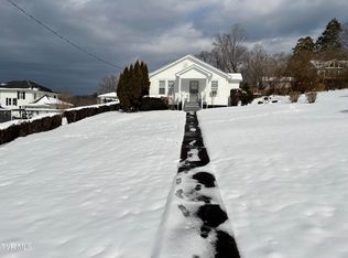 313 School St, Erwin, TN 37650