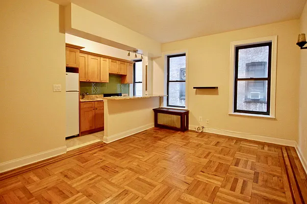 Rented by Bohemia Realty Group | media 12