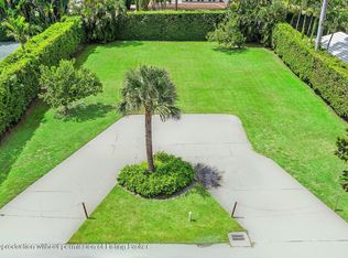 254 N Woods Rd, Palm Beach, FL 33480