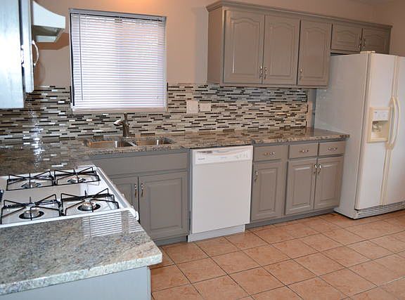 4th image of 9119 Kennedy Ct APT 102