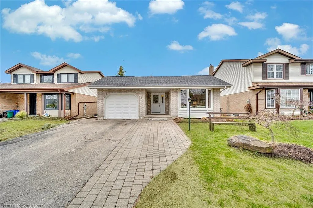 21 Oneida Pl photo 1