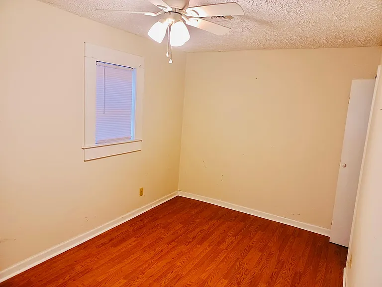 1112 Narrow Ln — Photo 7
