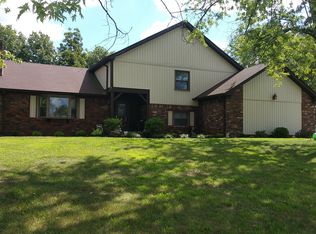 985 Fiesta Dr, Greenwood, IN
