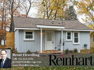 14044 Edgewater Dr, Gregory, MI 48137