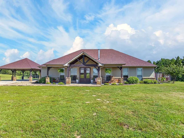 150 Private Road 6421, Palestine, TX 75803