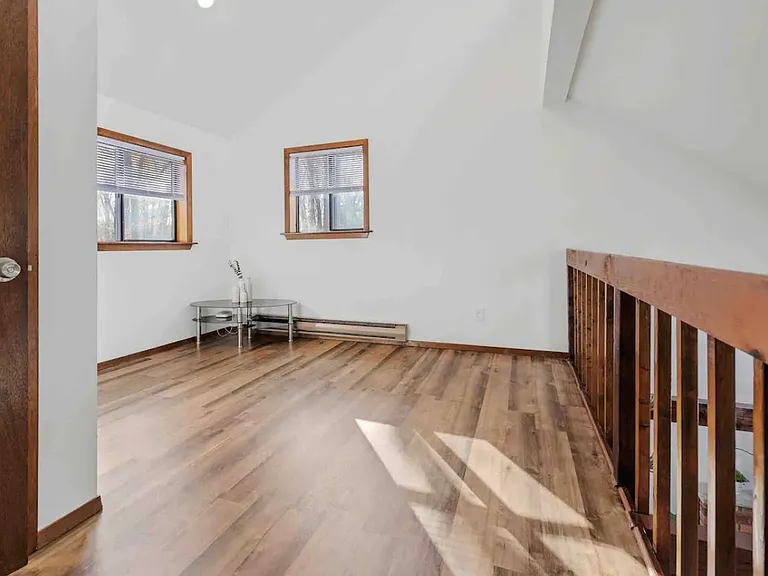124 Tepee Dr — Photo 13