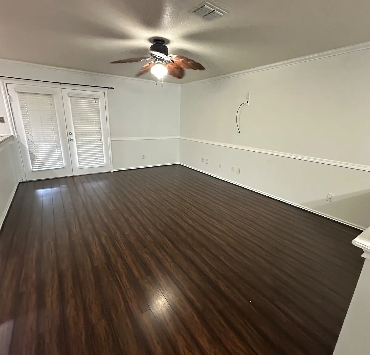 3 bed, 2.5 bath, 2080 sqft, $1,950 — Photo 4