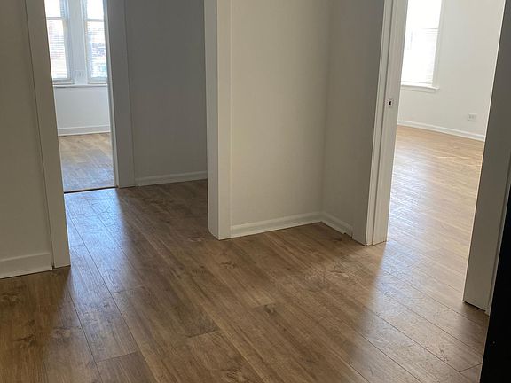 2nd image of 3202 N Cicero Ave #11