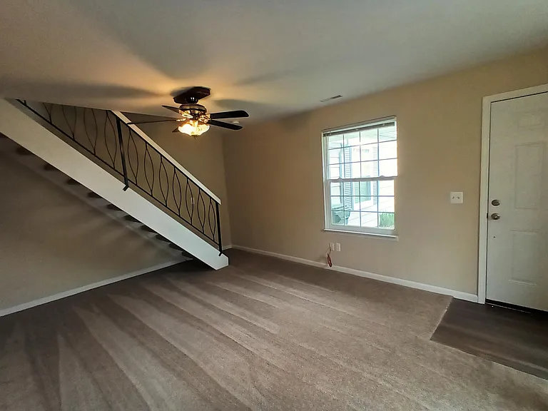 3105 Sunnyside Ct — Photo 6