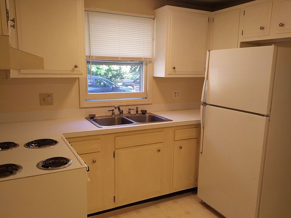 2nd image of 20 Ash St #A