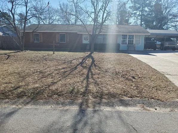 3936 Desoto Dr, Martinez, GA 30907