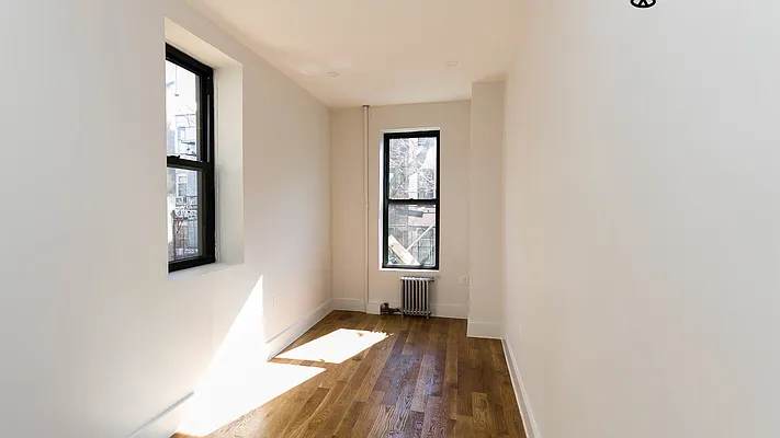 Rented by Nooklyn NYC LLC | media 21