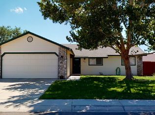 807 Columbine Ct, Fernley, NV 89408