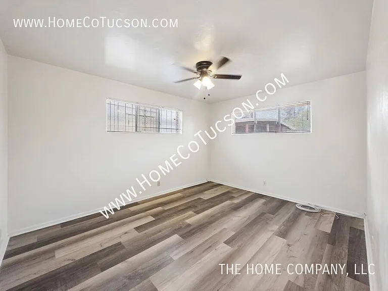 3236 E Hawthorne St — Photo 18