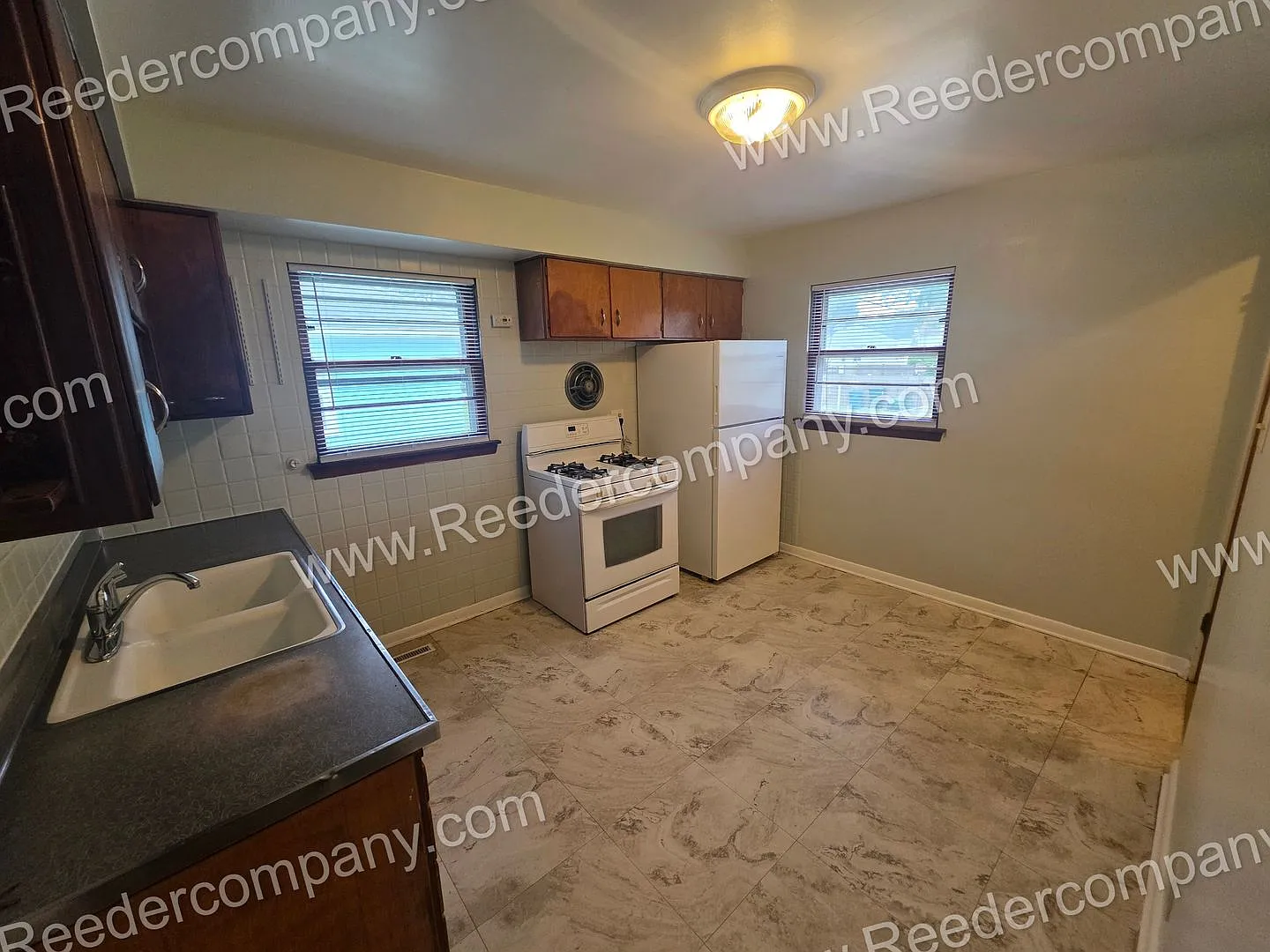 Spacious 3 bedroom 1 bathroom house in Hammond — Photo 4