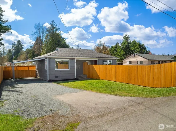 420 107th Place SW #1, Everett, WA 98204