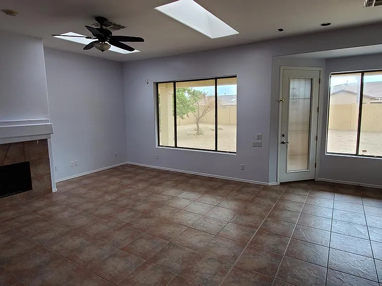 26024 N Fernbush Dr — Photo 6