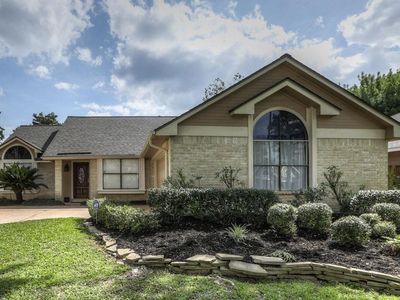 15735 Oak Mountain Dr, Houston, TX, 77095