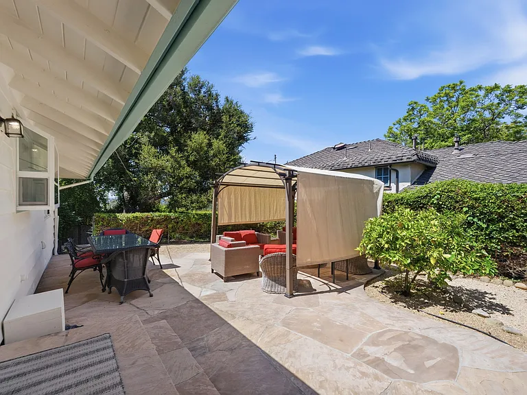 2866 Foothill Rd — Photo 20