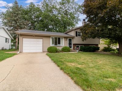 117 Greenleaf Dr, Bloomington, IL, 61704