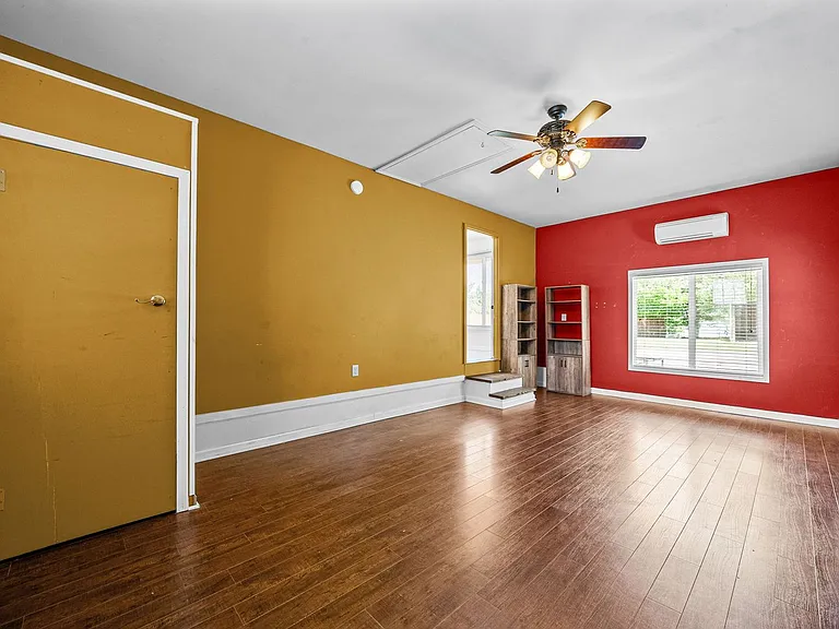 1409 Janet Way Dr — Photo 16