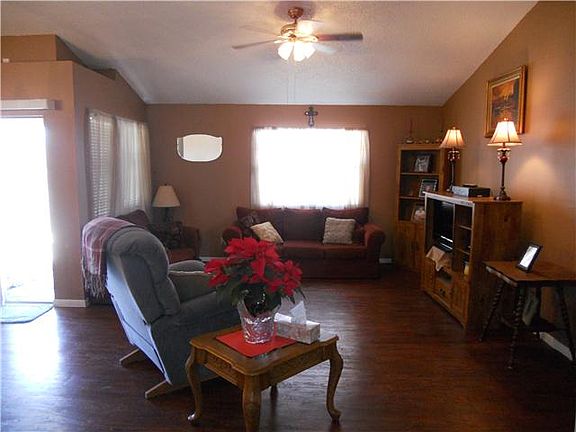 4th image of 2306 Southwood Hills Dr