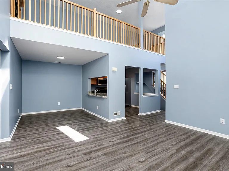 3604 Saxony Dr — Photo 7
