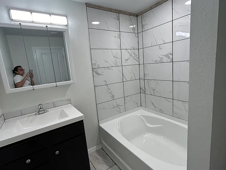 8004 N Alaska St #1 — Photo 11