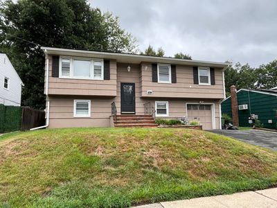 470 W 6th Ave, Roselle, NJ, 07203