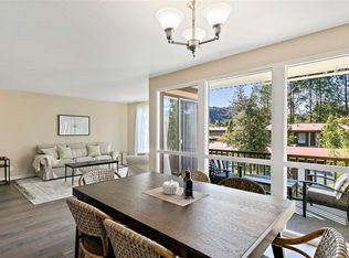 82 Forest Ln, San Rafael, CA 94903