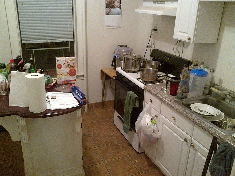 2nd image of 2815 42nd St APT B2