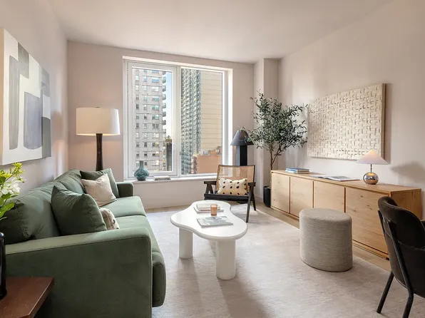 255 East 39th Street image 1 of 26