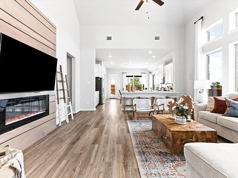 2613 Fargo Pl — Photo 2