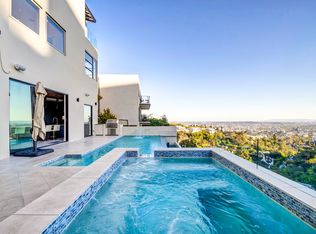 9304 Warbler Way, Los Angeles, CA 90069