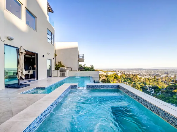 9304 Warbler Way, Los Angeles, CA 90069