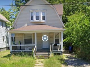 829 E 154th St, Cleveland, OH 44110